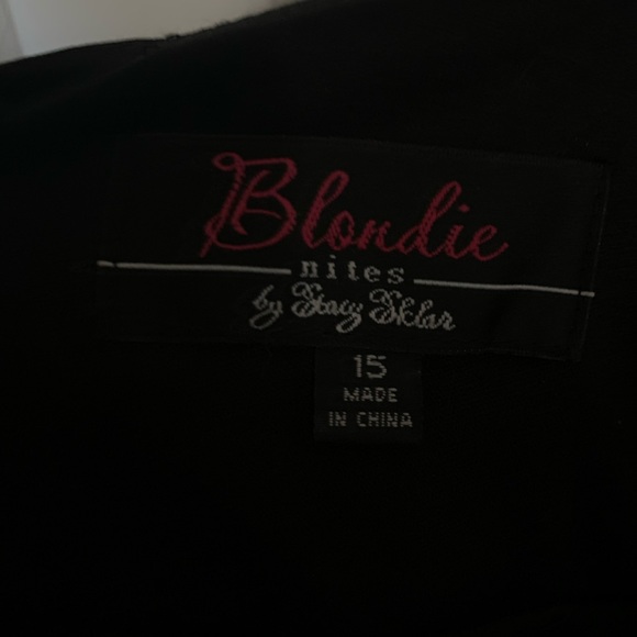 Girls dress Black w/tule - Picture 4 of 4